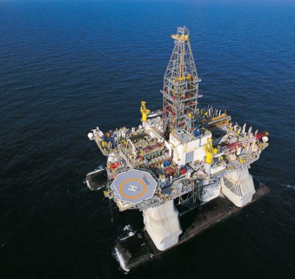 Deepwater-Horizon-drilling-riG mARBELLA golf Spain
